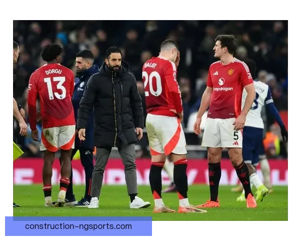 曼联夏窗引援布局曝光新帅战术蓝图初现端倪球迷期待重返巅峰之路