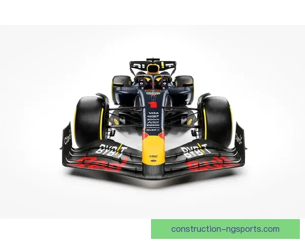 F1赛季再掀波澜 红牛与梅赛德斯激烈角逐新一轮冠军之争