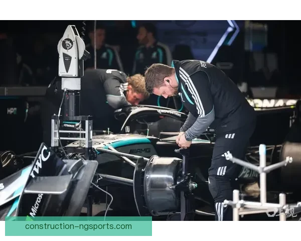 F1赛季新变革：各车队调整阵容迎接挑战 新技术规则引发关注